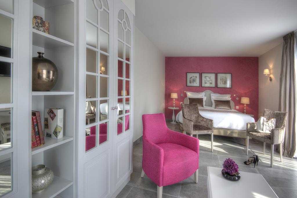 La Bastide De L'Oliveraie Cannes Room photo