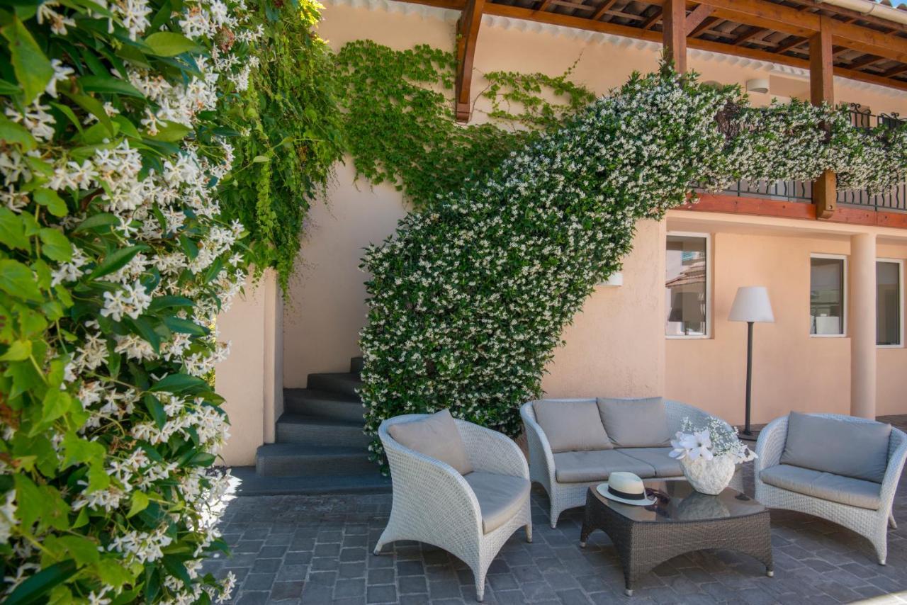 La Bastide De L'Oliveraie Cannes Exterior photo